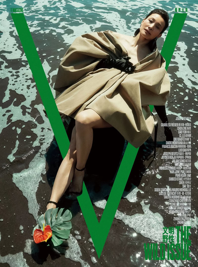 V-Magazine-China-May-2023-Joan-Chen-by-Sofia-Sanchez-Mauro-Mongiello-1620x2189_800